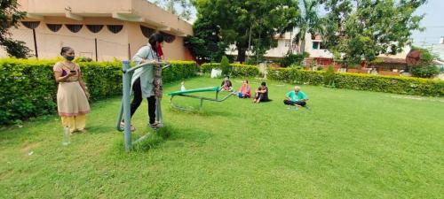 Morning exercise (24)