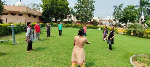 Morning exercise (64)