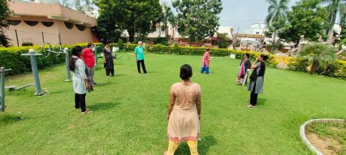 Morning exercise (65)